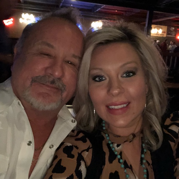 Meet your Posher, Leslie - Picture 4 of 8